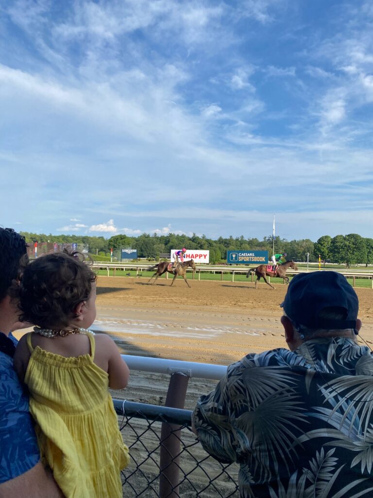 Horse coming to finish line